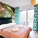 Balticon Nadmorskie Tarasy 아파트호텔 3*